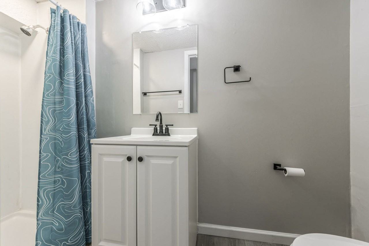 Ne Maggie Ave - Photo 3 of 6