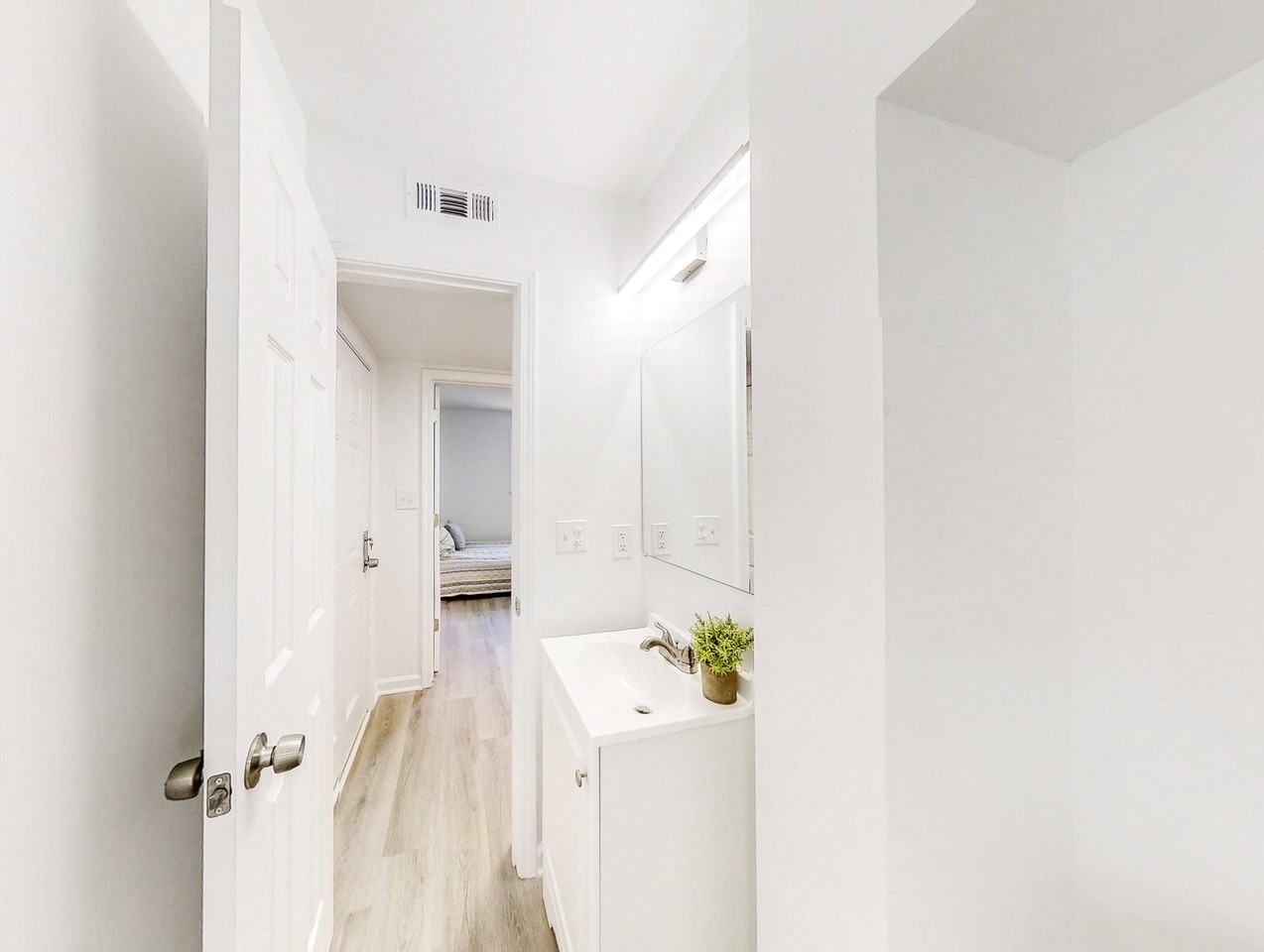 Jefferson Ave - Photo 4 of 9