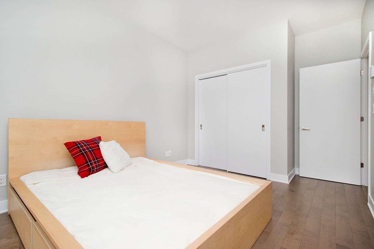 2350 Avenue Aird #309 - Photo 6 of 18
