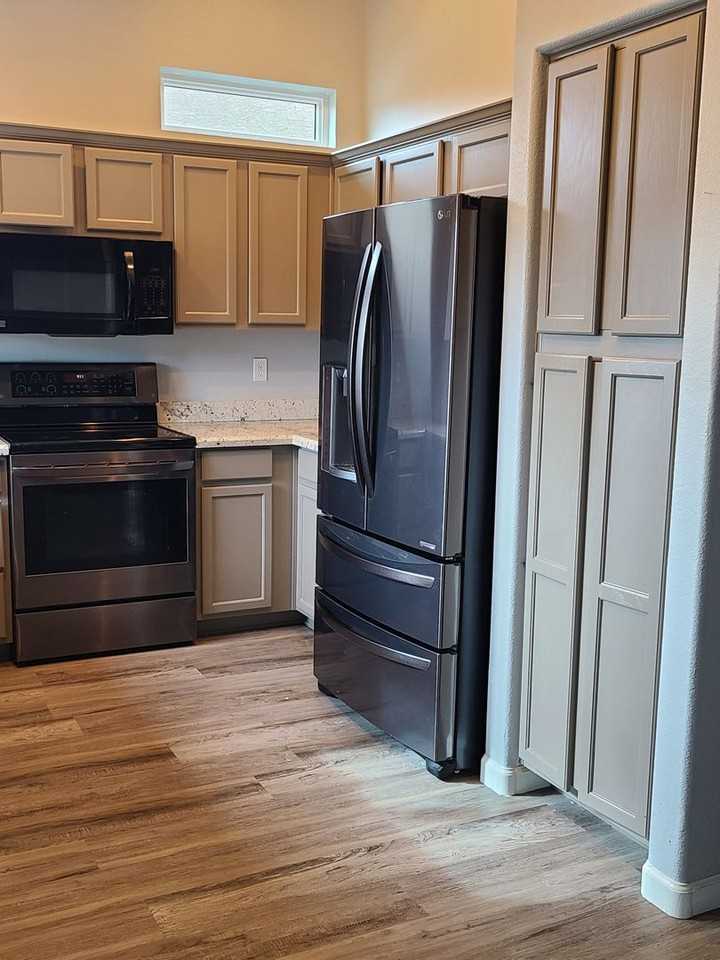 17407 N Larkspur Ln - Photo 5 of 18