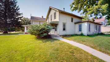 featured image of 921 Duff Ave #3