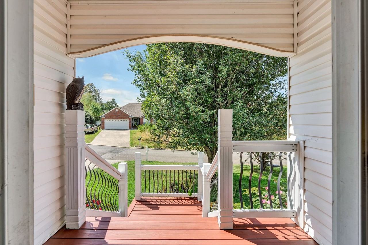 111 Chestnut Oak Dr Sw - Photo 5 of 25