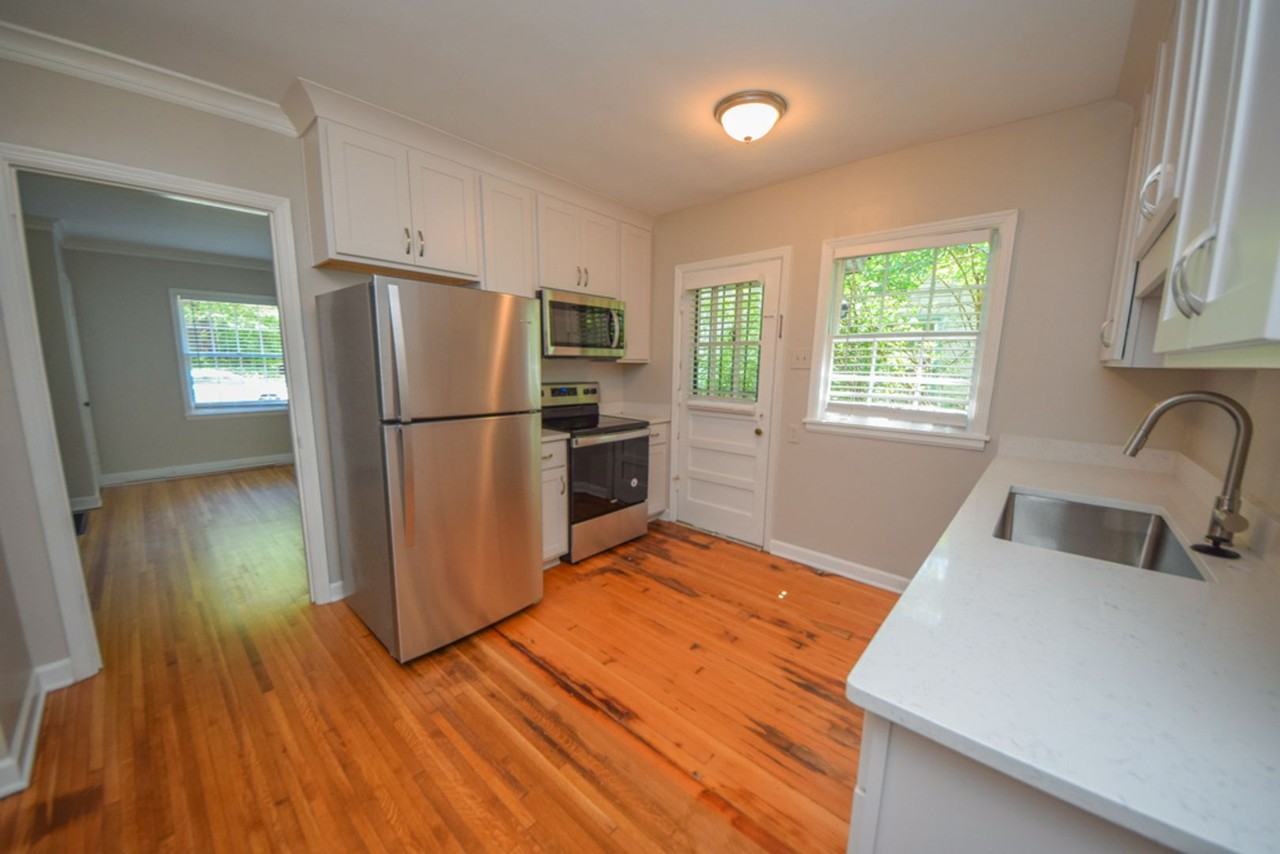 215 Marne St - Photo 5 of 17