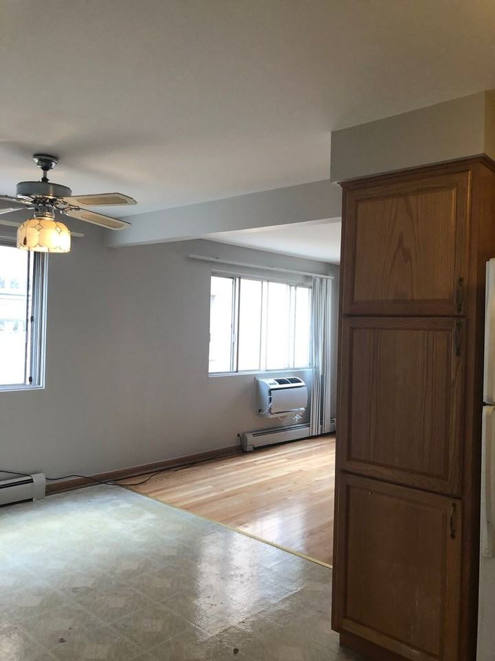 8620 W Grand Ave - Photo 2 of 10