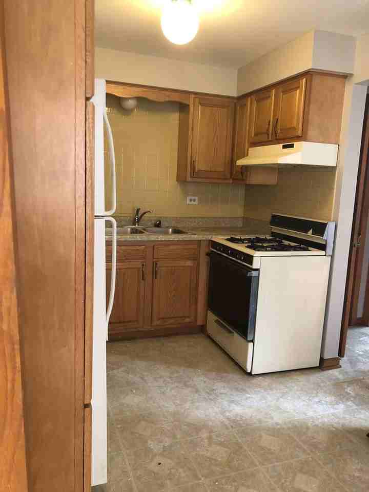 8620 W Grand Ave - Photo 3 of 10