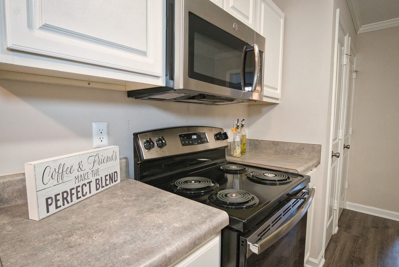 148 Old Will Hunter Road - Photo 4 of 12