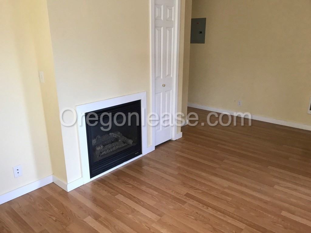 1635 Patterson Aly #1 - Photo 2 of 11