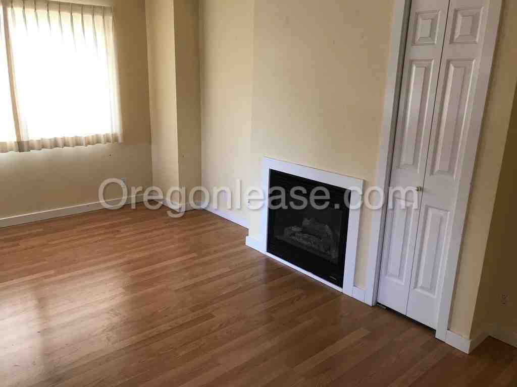 1635 Patterson Aly #1 - Photo 3 of 11