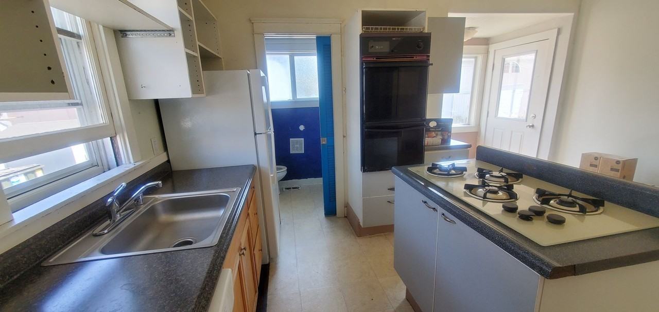 1506 Ellis St - Photo 3 of 20