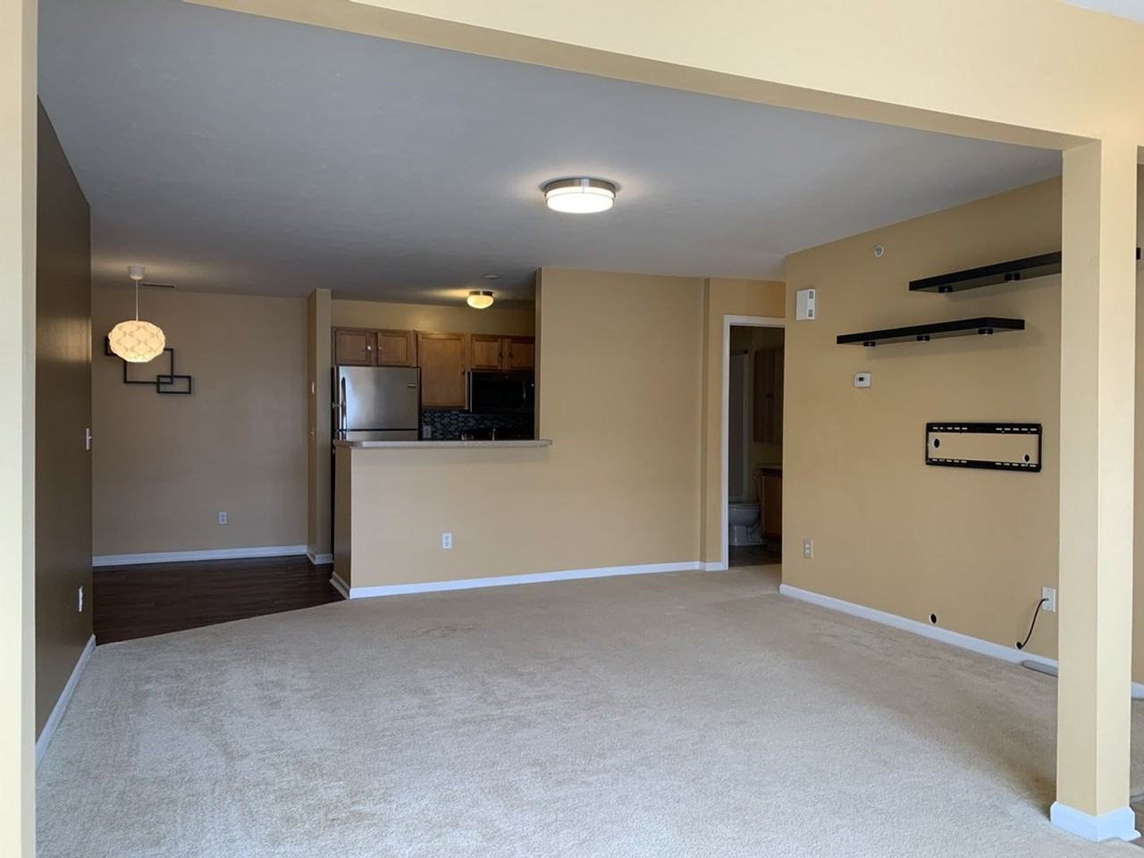 12948 Townsend Dr Apt 111 - Photo 3 of 19