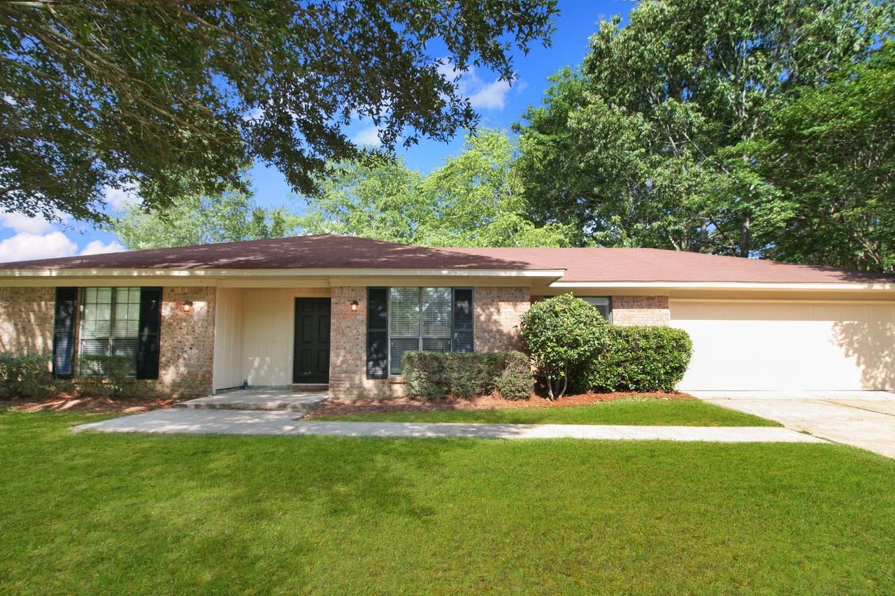 135 Ridge Cv - Photo 2 of 22