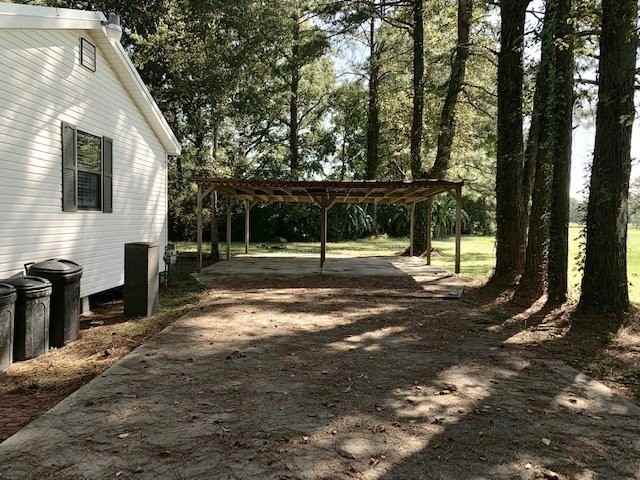 9472 Reine Rd - Photo 2 of 9