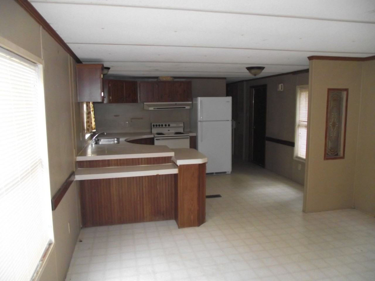 1485 Holly Grove Rd - Photo 2 of 6