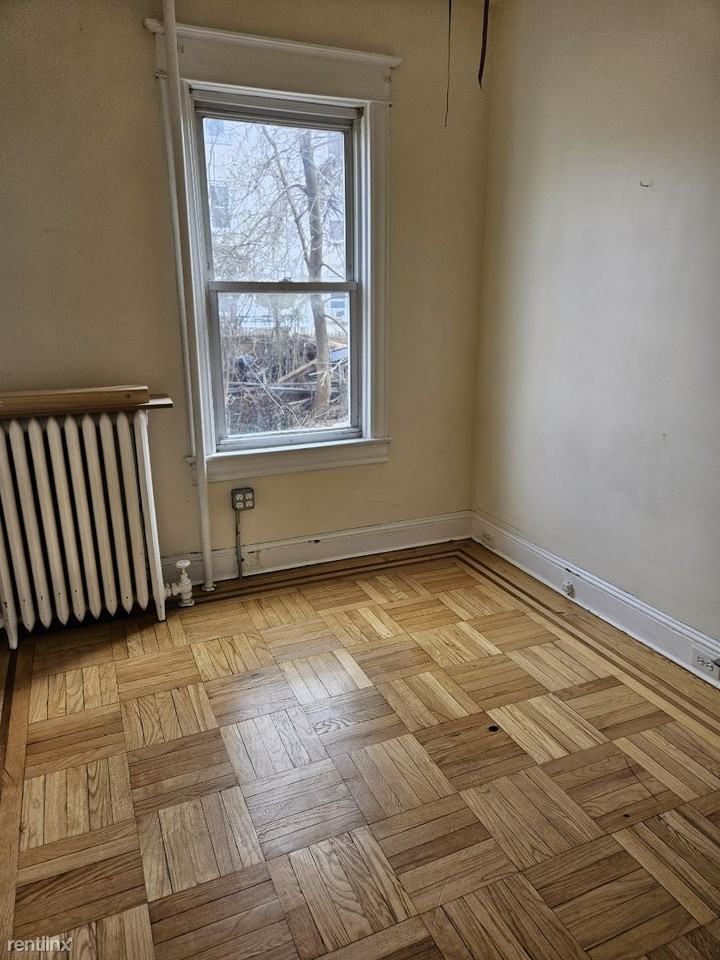 Convent Pl - Photo 3 of 7