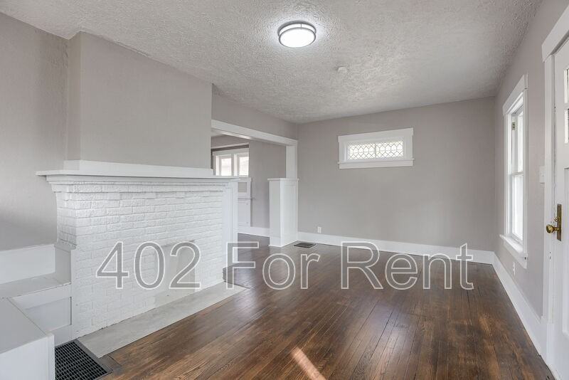 4922 N 35th St - Photo 5 of 25