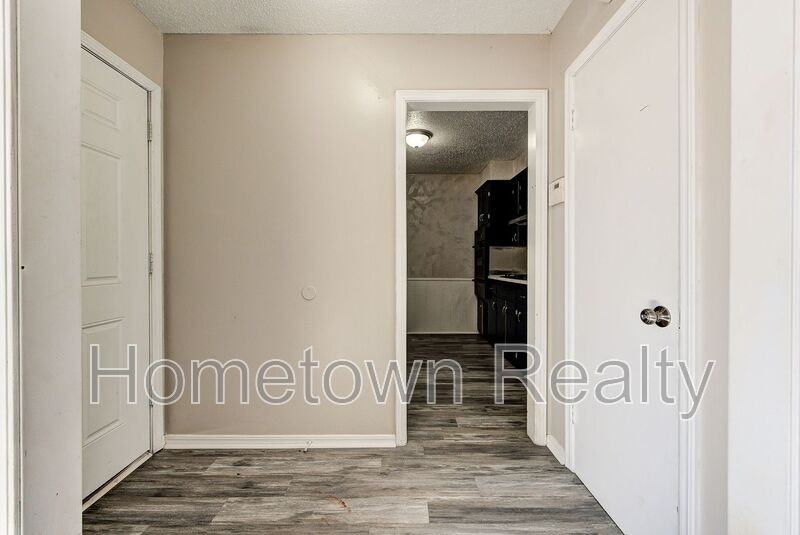 333 Nw 90th St - Photo 2 of 28