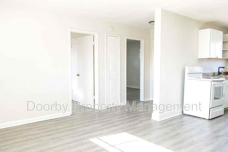 45 Scruggs St #D - Photo 3 of 15