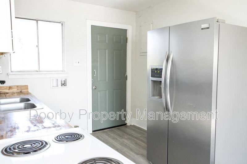 45 Scruggs St #D - Photo 7 of 15