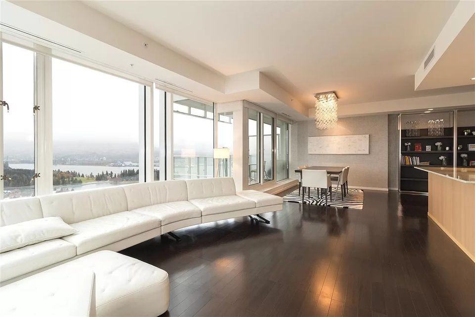 1011 West Cordova Street #4305 - Photo 2 of 34