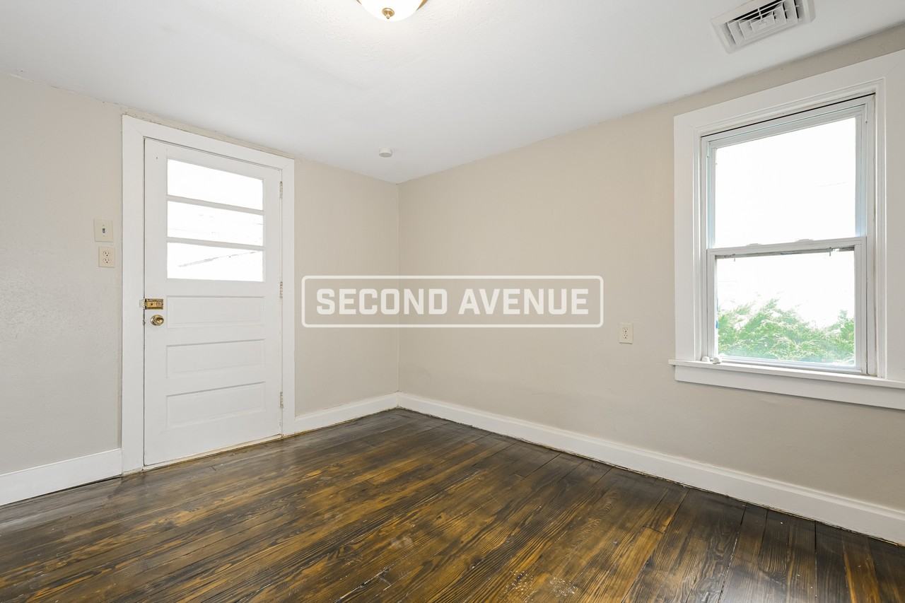 513 Kentucky Ave - Photo 4 of 18