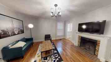 featured image of 542 Chapel St #5
