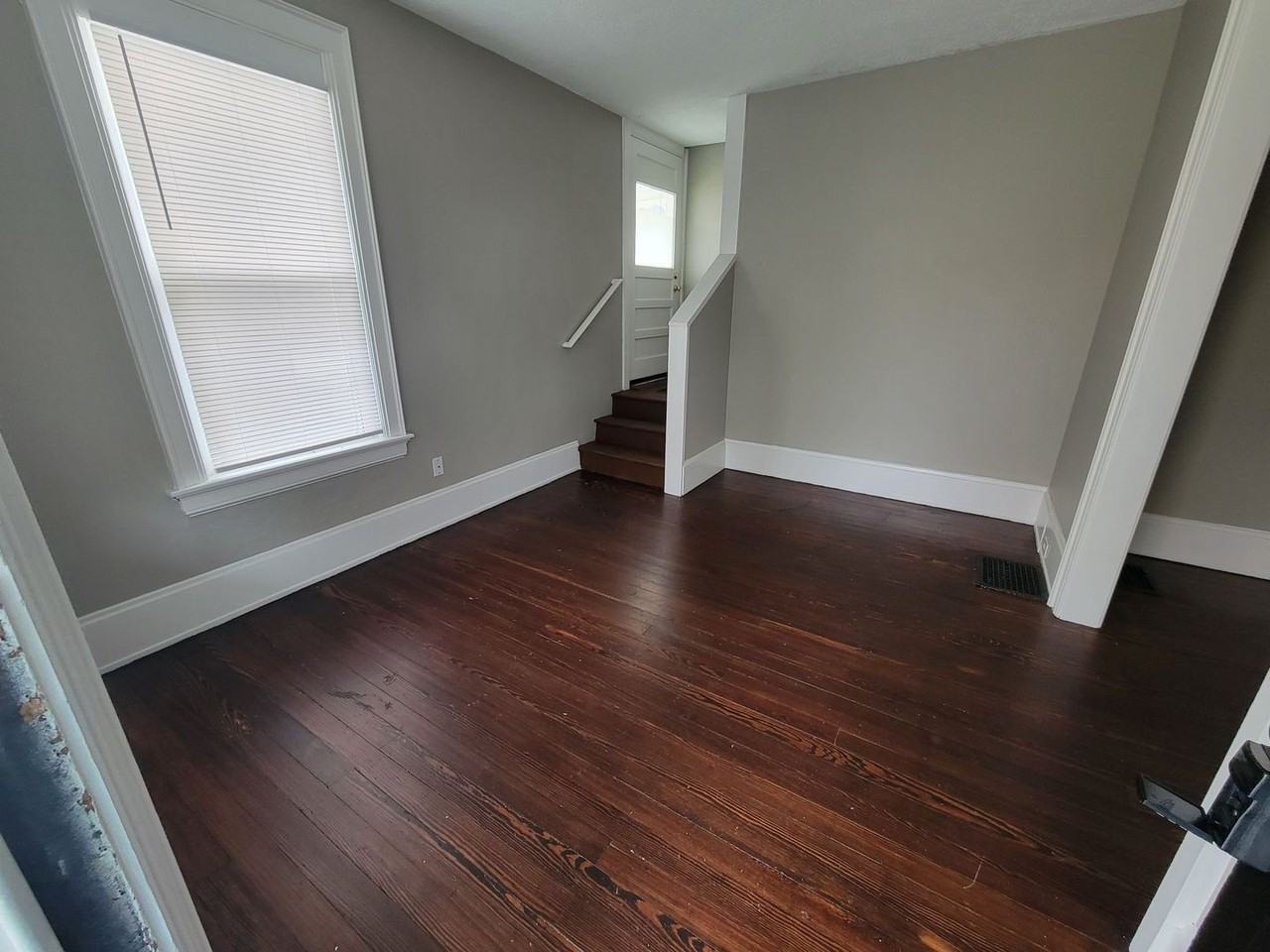 231 Washington Ave - Photo 2 of 12