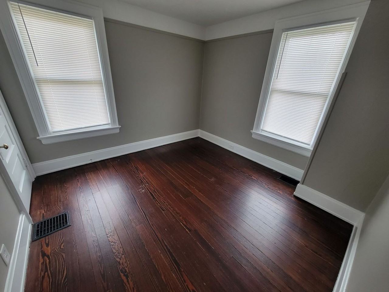 231 Washington Ave - Photo 3 of 12