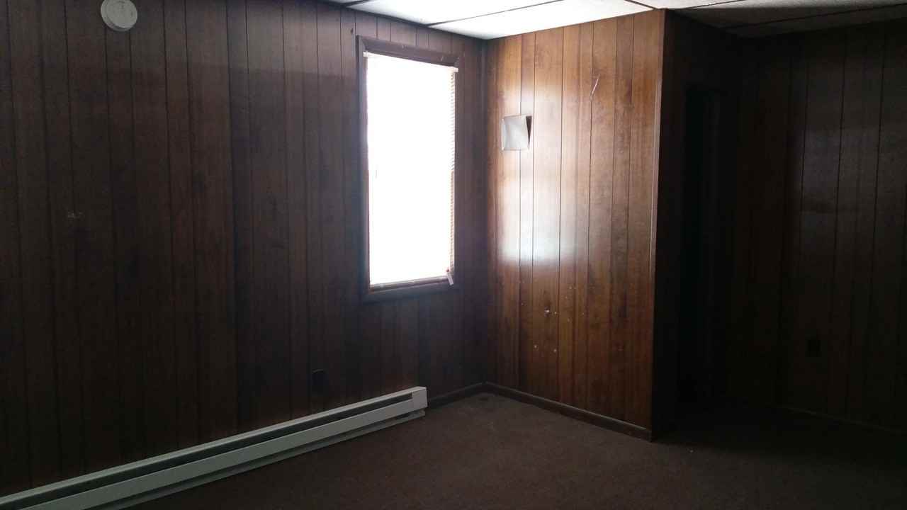 401-403 Arch St - Photo 3 of 15