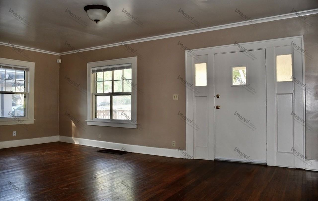5307 Harrison St - Photo 3 of 12