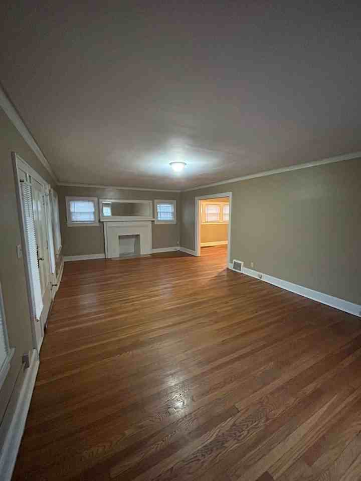 5315 Rockhill Rd - Photo 3 of 22
