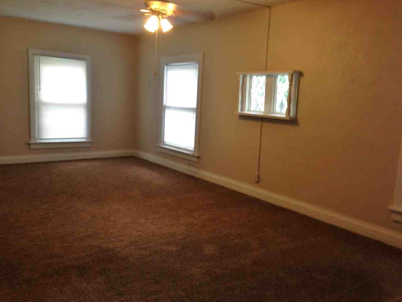 1130 Krug Park Place - Photo 2 of 9