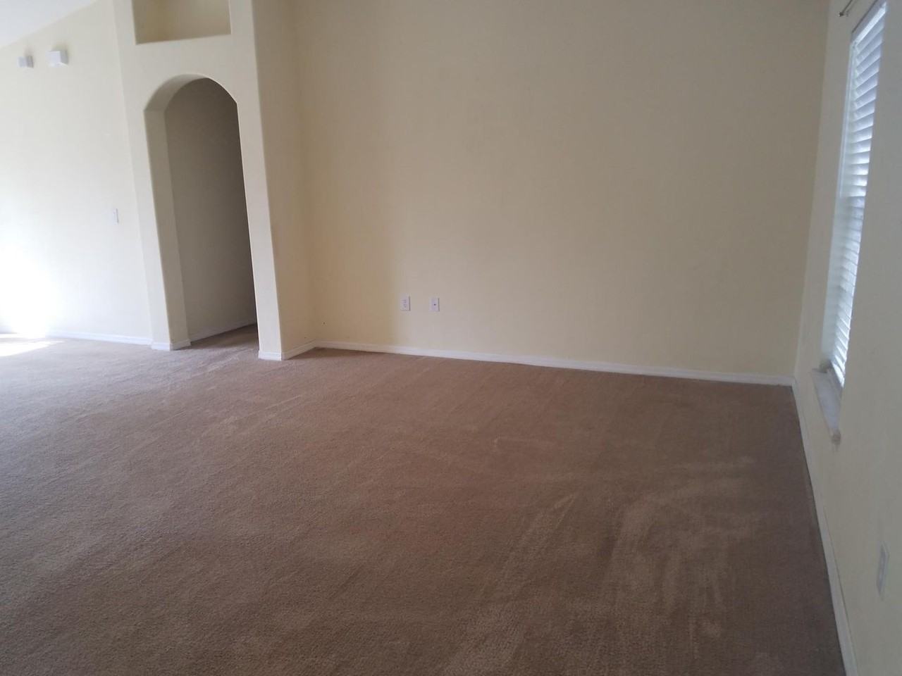 3213 22nd St W - Photo 2 of 9