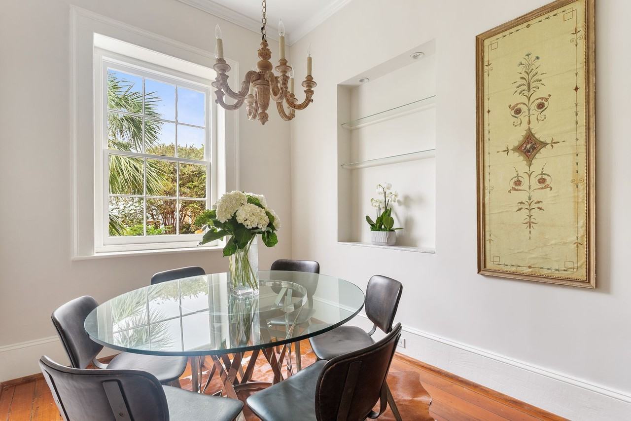 22 Wentworth St - Photo 2 of 40