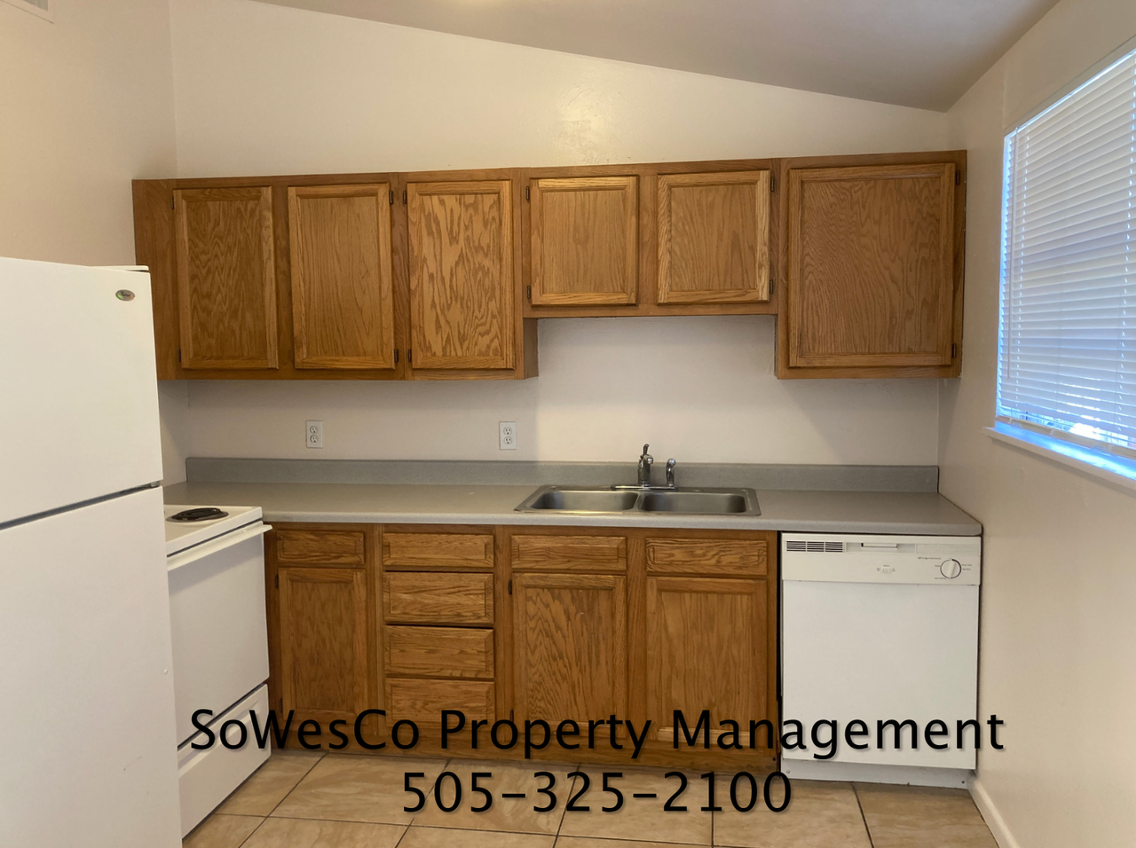 110 W 33rd St - Photo 4 of 11