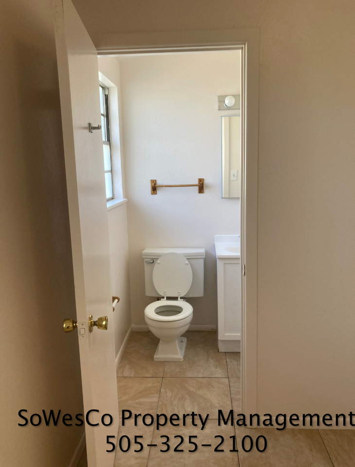 110 W 33rd St - Photo 6 of 11