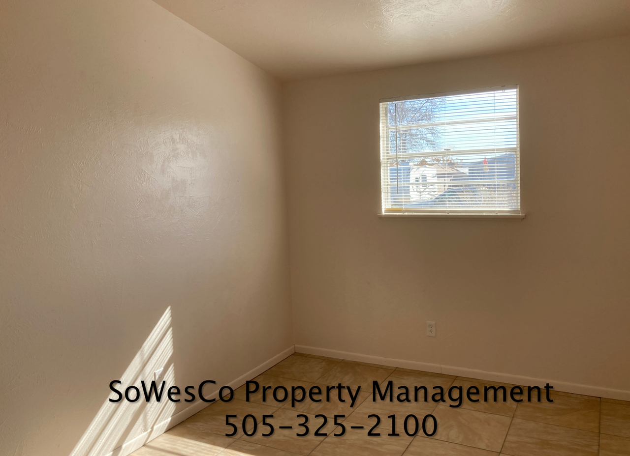 110 W 33rd St - Photo 7 of 11