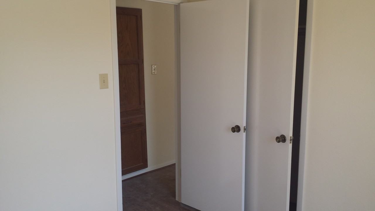 3665 Georgetown Dr - Photo 6 of 10