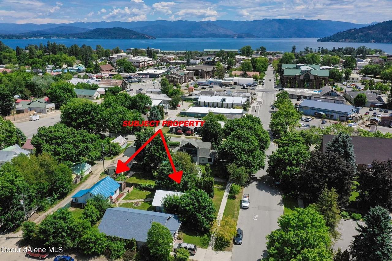 616 Oak St - Photo 2 of 10