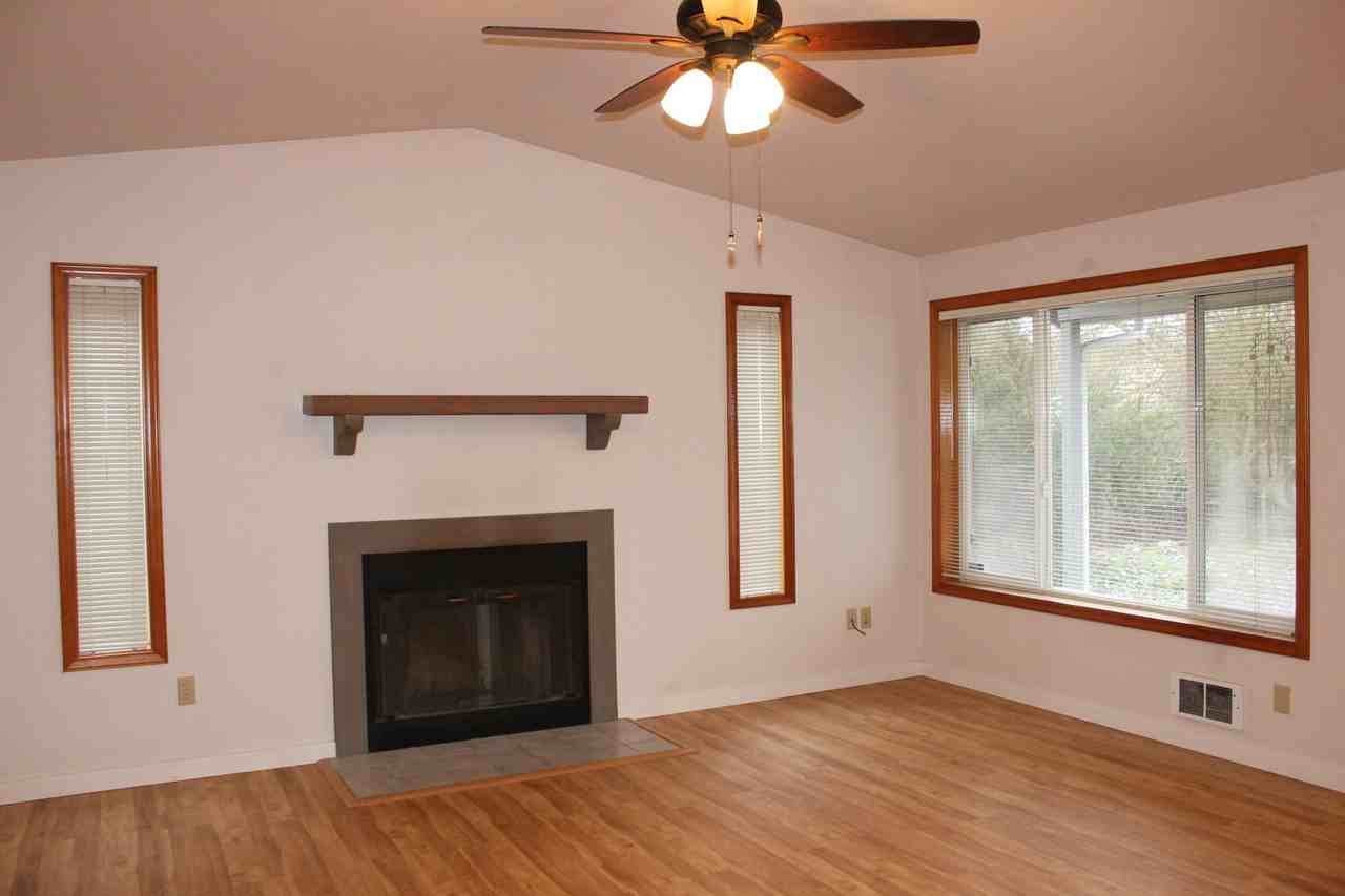 204 N Honeycomb Cir - Photo 3 of 29