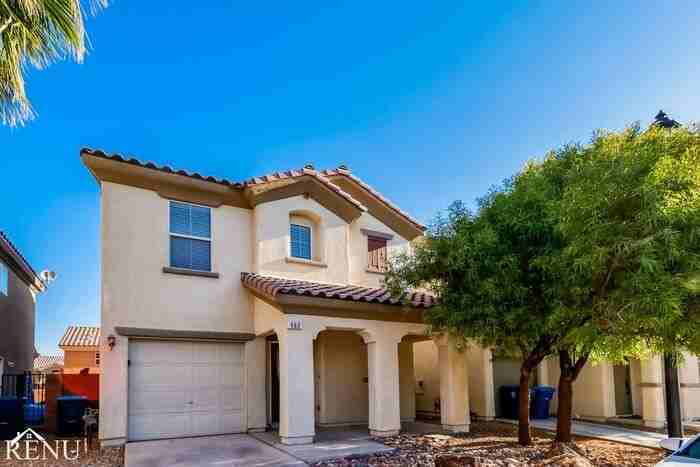 562 Swiss Cottage Ave - Photo 2 of 18