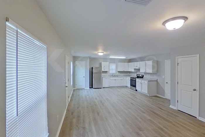 2595 Catalina Ct - Photo 2 of 22