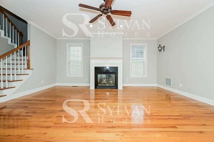 107 Denham Sq - Photo 3 of 16