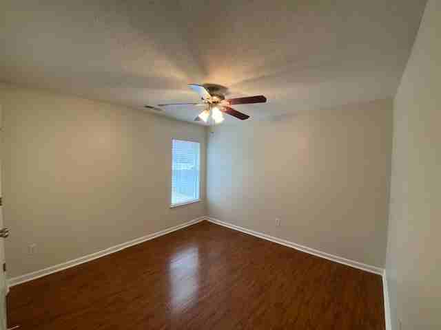 325 Mossy Springs Dr #1 - Photo 6 of 11