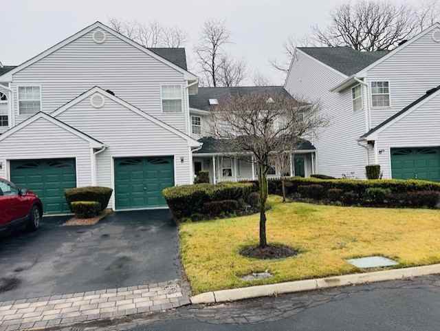 16 Plantation Dr - Photo 2 of 3