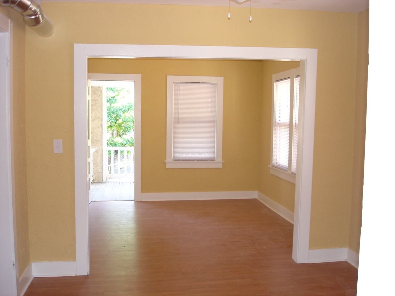 4145 Campbell St #2S - Photo 3 of 6