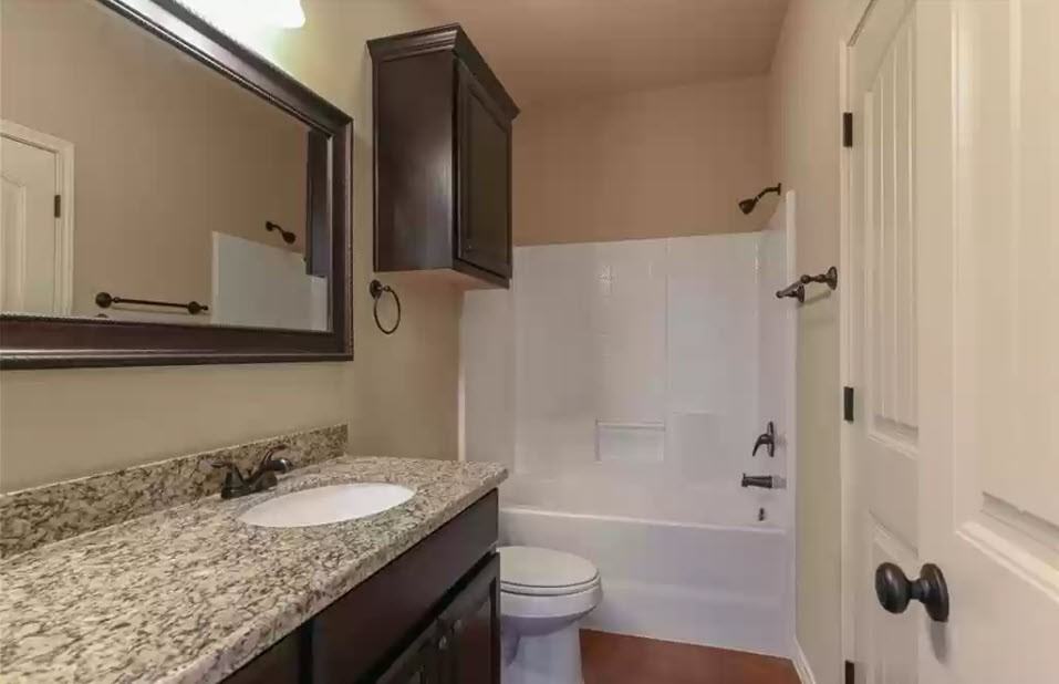 2912 Old Ironsides Dr - Photo 6 of 15