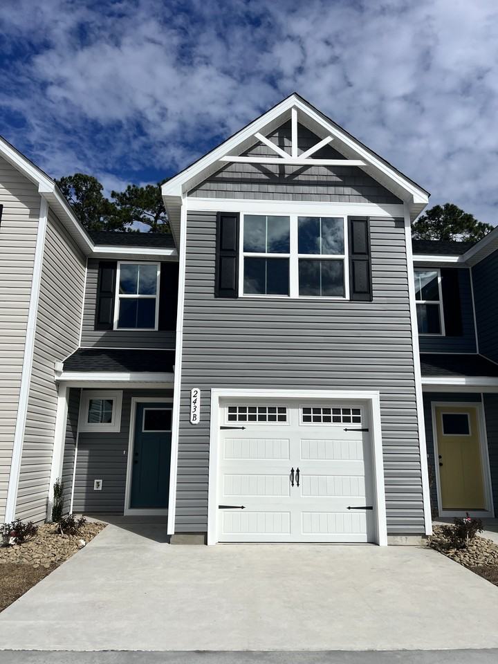 243 Christiana Ln #B - Photo 4 of 50