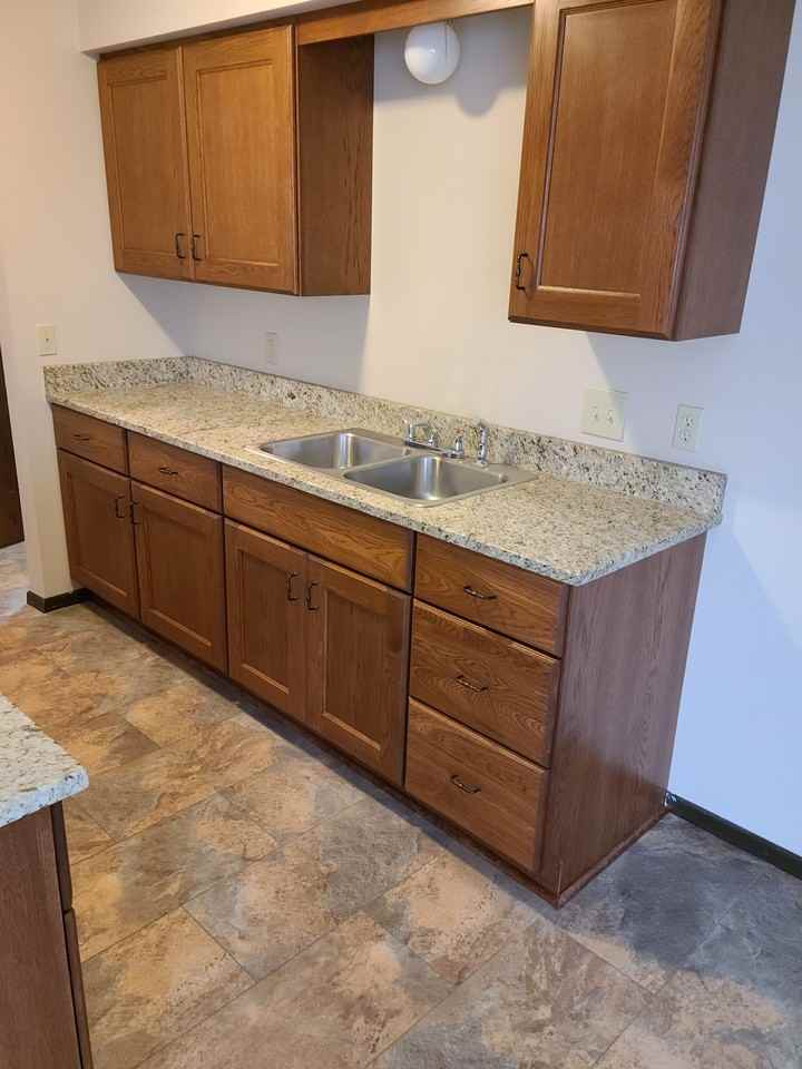 507 Columbus Ave N - Photo 2 of 7