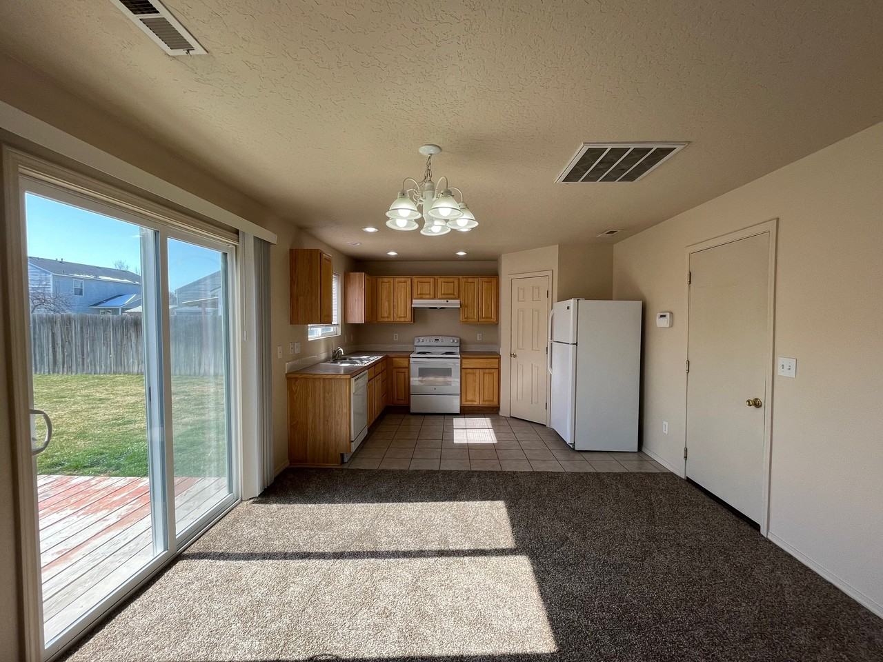 12873 Alicia St #12873A - Photo 7 of 27