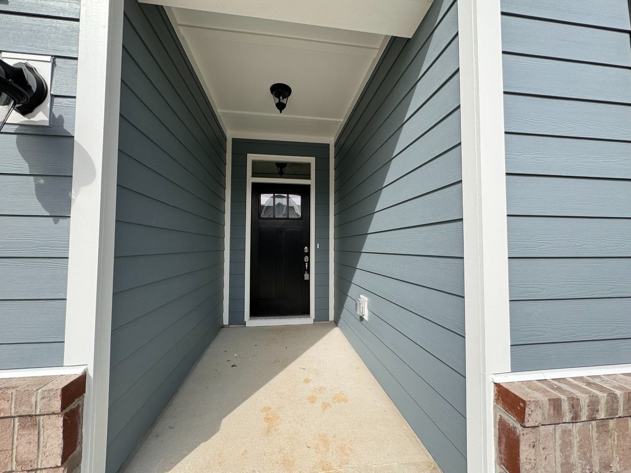 1004 Greatland Rd - Photo 6 of 23